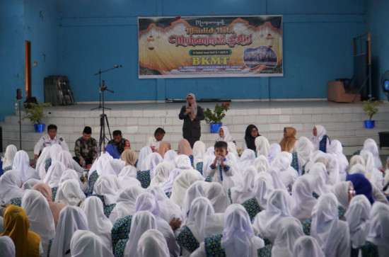 Wabup Kampar Buka Lomba Sholawat Dan Baca Do'a Arwah Yang Ditaja BKMT Kec. Kampar Kiri