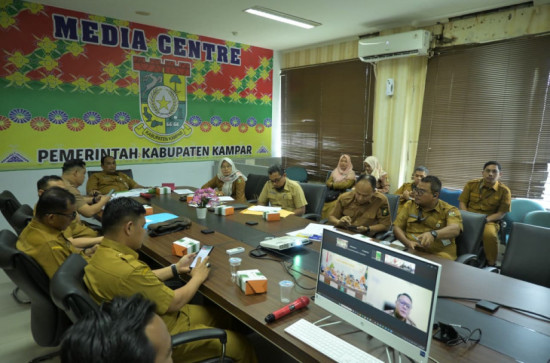 Guna Percepatan Pelaksanaan Alokasi Khusus Fisik 2025, Pemkab Kampar Ikuti Rakor Melalui Zoom