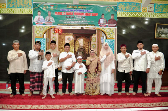 Tablig Akbar Kecamatan Salo, Wakil Bupati Kampar ajak Elemen Masyarakat, TNI/Polri Untuk Selalu Bersinergi wujudkan Kampar Yang Maju, Berdaya Saing dan Sejahtera.