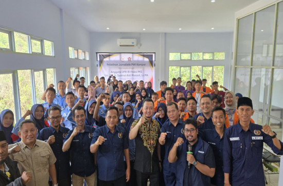 Dibuka Anggota DPR-RI Syahrul Aidi Maazat, Pelatihan Jurnalistik PWI Kampar Sukses Digelar