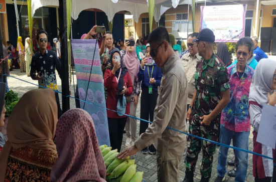 Masyarakat  Antusias Ikuti Gerakan Pangan Murah, Dapat Bermanfaat dan Meringankan Beban Masyarakat.