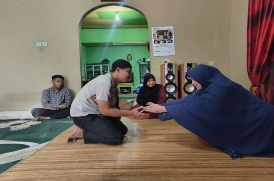 Ikut Belasungkawa, Pj Ketua TP PKK Kampar Lakukan Takziah di Dua tempat. 