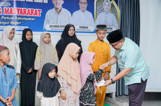 Plt Kadiskominfo Zulfikar Apresiasi JMSI Kampar Santuni Anak Yatim di Bulan Ramadhan