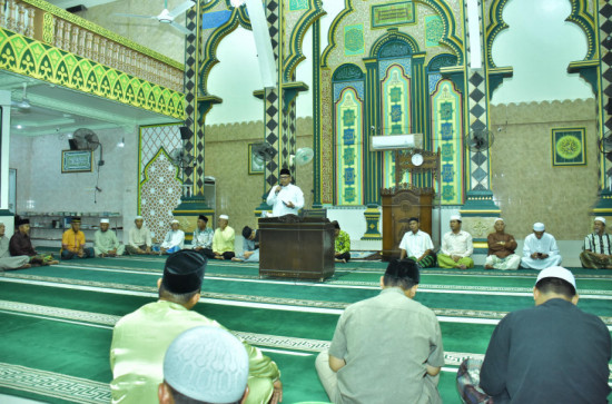 Mewakili Bupati Kampar, Plt. Kadis Kominfo Zulfikar Hadiri Tabligh Akbar serta Membuka secara Resmi Pelatihan Multi Remaja Di Masjid Raya Al-Falah Salo.