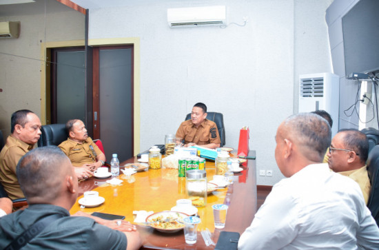 Sekda Kampar Bantah Isu Pengaturan 34 Proyek Perkim, Tegaskan itu Tidak Benar. 