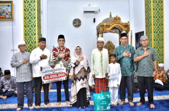 Safari Ramadhan di Desa Siberuang, Wakil Bupati Kampar Berharap Silaturahmi Pemerintah dan Masyarakat Selalu Berjalan Dengan Baik.