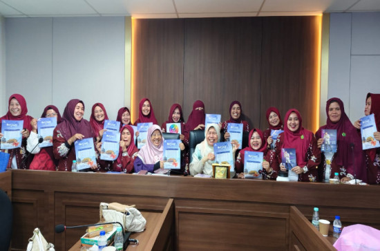 GOW Kab. Kampar Lakukan Kunjungan Silahturahmi Ke Datuk Zuraida Kamarudin Group SDN BHS  Corpotare Consultan And Services