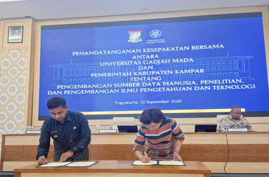Pemkab Kampar Lakukan Penandatanganan MoU dengan UGM Terkait dengan Pengembangan SDM, Litbang dan Tekhnologi. 