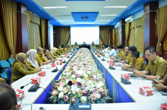 Bersama Tim Identifikasi Lahan Dan Inventarisasi Aset, Sekda Kampar H. Hambali Lakukan Rapat Penataan Candi Muara Takus.