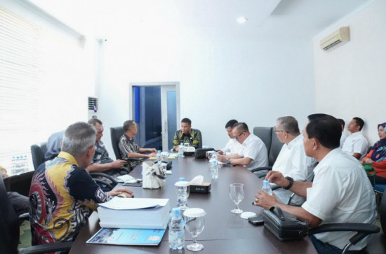 Sambut Baik Audiensi Pengusaha Di Kampar, Bupati Kampar Tegas Akan Mempermudah dan Cepat Pengurusan Izinnya.