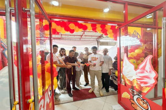 Geliat Ekonomi Masyarakat, Sekretaris Daerah Hambali, SE,MBA.MH Meresmikan Momoyo Lipat Kain. 