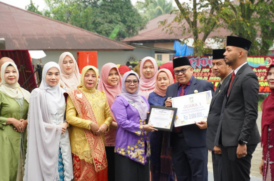 XIII Koto Kampar Terima Segudang Penghargaan Di Hari Ibu Tahun 2025