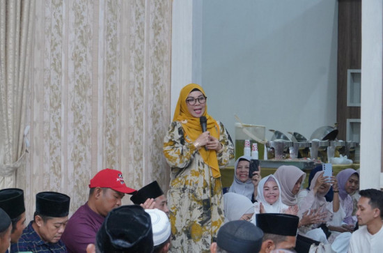 Usai Dilantiik Presiden RI, Wakil Bupati Kampar Gelar Syukuran Di Rumah Dinas, Wabup Harapkan Doa agar Bisa Mengemban Tugas dan Amanah Dengan Baik.