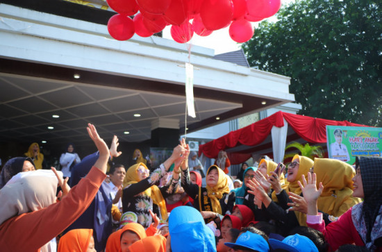 Bunda PAUD Kampar Canangkan Pojok Gembira dan Launching Gerakan Percepatan PAUD Holistik Integratif pada Peringatan Hari Anak Nasional 2025