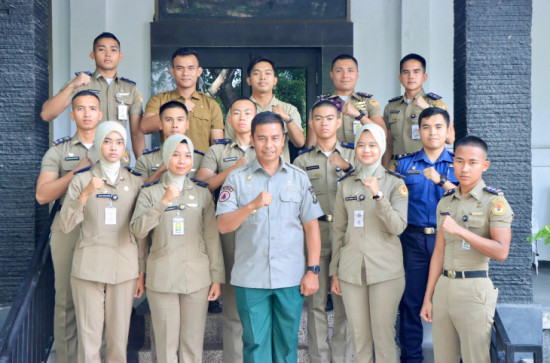 Bupati Kampar Terima Kunjungan Praja IPDN Asal Kampar di Rumah Dinas