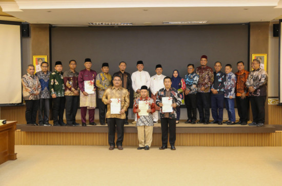 Wakili Bupati Kampar, Sekda Kampar Ikuti Rakor Bersama Menteri ATR/BPN Republik Indonesia 