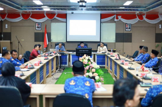 Mewakili Bupati Kampar, Asisten III Ir. Azwan memimpin Rapat Sosialisasi Penyusunan Standar Harga Pemerintah Kabupaten Kampar Tahun Anggaran 2026.