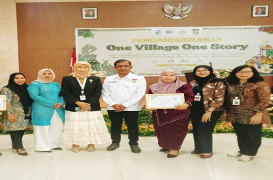 Desa Pulau Gadang XIII Koto Kampar Raih Penghargaan Terbaik “The Most Outstanding Cultural Story Pada Ajang OVOS 2025 Tingkat Kabupaten Kampar