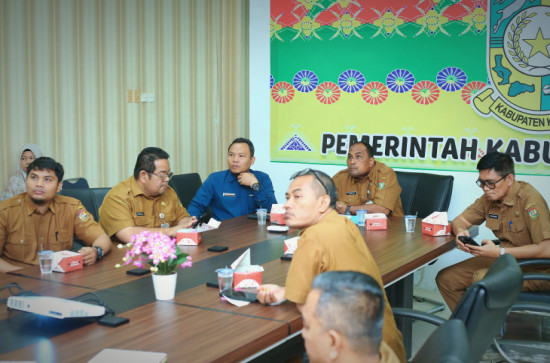 Wakili Bupati Kampar, Asisten II Setda Kampar Suhermi, ST Ikuti Rakor Pengendalian Inflasi Bersama Kemendagri Secara Daring. 