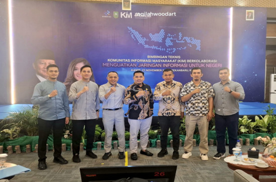 Optimalkan Website Kim.id dan Media Sosial, Diskominfo dan Persandian Kampar Mengikuti Bimtek KIM Berkolaborasi : Menguatkan Jaringan Informasi Untuk Negeri