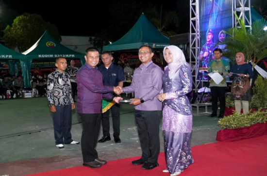 Bupati Kampar Lepas Sambut Dandim 0313/KPR, Penyerahan Estafet Kepemimpinan Letkol Inf. Setiawan Hadi Nugroho Kepada Letkol Czi. Satryadi Prabowo