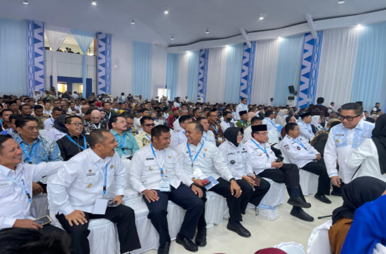 Hadiri Rakornas PHD 2025 di Sulawesi Tenggara., Bupati Kampar ; Sangat Penting Untuk Kebijakan dan Sinkronisasi Produk Hukum Nasional dengan Kearifan Lokal. 