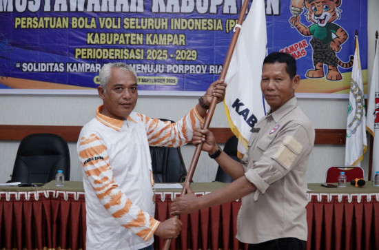 Muhammad Saleh Kembali Resmi Jabat Ketum PBVSI Kampar Periode 2025-2029 