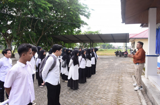 Pemkab Kampar Kembali Gelar Pelatihan Vokasi dan Kaster Kompetensi Tahun 2025 di BLK Kabupaten Kampar. 