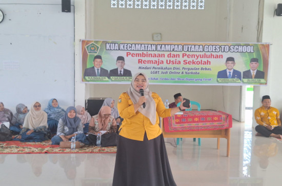 Sambangi Pesantren Assalam Nagaberalih, Forum Puspa Madani Kab. Kampar Gandeng Kemenag Kab. Kampar Berikan Penyuluhan Dan Pembinan Kepada Remaja Usia Sekolah 