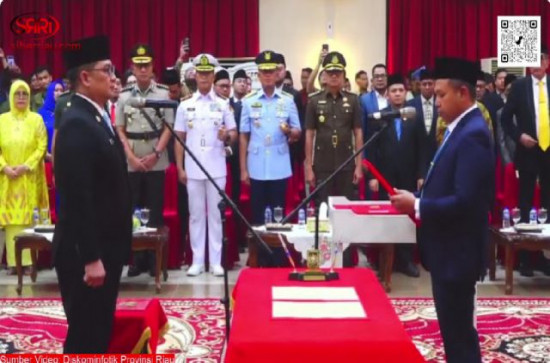 Dilantik Sebagai Sekda Provinsi Riau, Bupati Kampar Ahmad Yuzar Ucapkan Selamat Kepada H. Syahrial Abdi, AP, M. Si