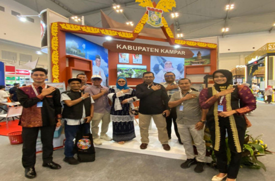 Apkasi Otonomi Expo 2025 Resmi Ditutup, Stand Kampar Ramai Dikunjungi dan Sukses Perkenalkan Produk Lokal. 