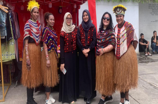 Rumah Batik Serunai Kampar Tampil Memukau di Gema