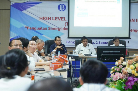 Bupati Kampar Pimpin HLM TPID untuk Optimalkan Pengendalian Inflasi Melalui Sinergi dan Kolaborasi.