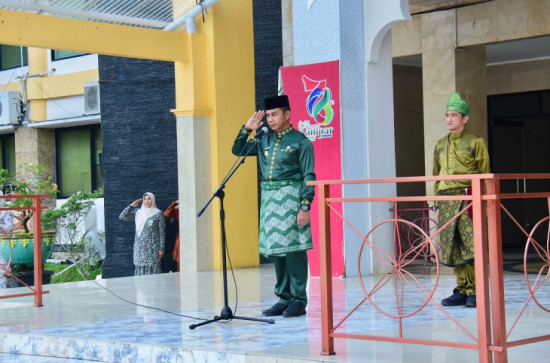 Pimpin Apel Gabungan Seluruh OPD Di Lingkungan Pemda Kampar, Bupati Kampar Tekankan ASN Untuk Utamakan Disiplin