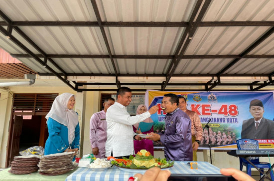 Bupati Kampar Tinjau Infrastruktur SMPN 2 Bangkinang Kota Bertepatan Peringatan HUT ke-48