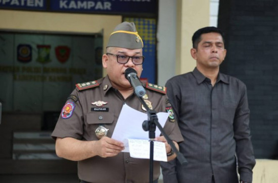 Terobosan Baru Plt Kasatpol PP Kampar Zulfikar, Lakukan Patroli Imbau Warga Dirikan Salat Jumat