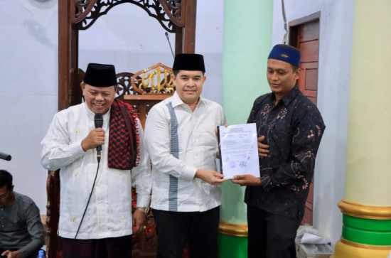 Hadiri Tabligh Akbar Dalam Rangka Isra' dan Mi'raj, Pj Sekda Kampar ; Momentum Tingkatkan Keimanan, Disiplin dan Tegakkan Shalat Sebagai Tiang Agama 