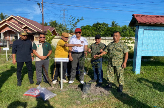 Wujudkan Lingkungan Bersih, Hijau, Sehat dan Nyaman, Pemerintah Kabupaten Kampar Lakukan Gotong Royong Gerakan Indonesia ASRI.