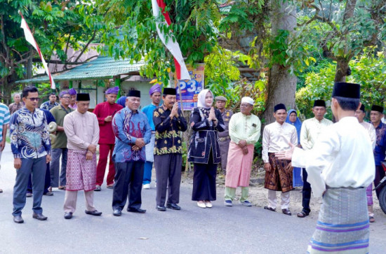 Sambut Ramadhan 1447 H, Bupati Kampar Resmi Buka Tabligh Akbar dan Beragam Kegiatan Keagamaan di Desa Persiapan Pulau Belimbing Kuok