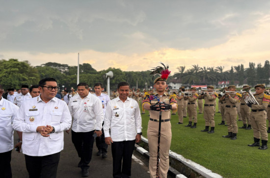 Bupati Kampar Hadiri Kunjungan Kerja Spesifik Komisi II DPR RI di IPDN Bersama Alumni IPDN dan APDN
