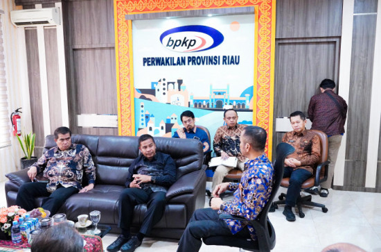 Lakukan Pertemuan Dengan BPKP Wilayah Riau, Bupati Kampar Apresiasi Peran BPKP Dalam Pendampingan Pengawasan Keuangan Yang Konstruktif