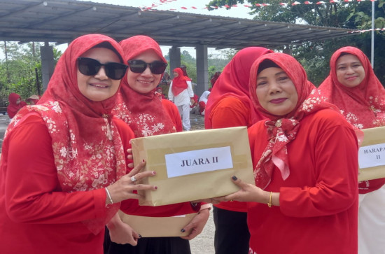 DWP UP Diskominfosan Kab. Kampar Ikuti Senam Sehat Dan Perlombaan Tradisional Dalam Rangka Hari Kemerdekaan RI Ke 81 Tahun 2026