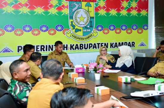 Bupati Kampar H. Ahmad Yuzar Ikuti Rakor Pengendalian Inflasi dan Sosialisasi Jaminan Produk Halal