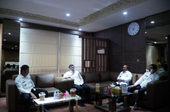 Bupati Kampar Ahmad Yuzar Siapkan Tata Kelola Parkir Terpadu di Jalan Sudirman