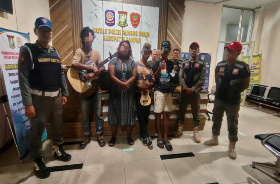 Satpol PP Kampar Amankan Beberapa orang Anak Punk 