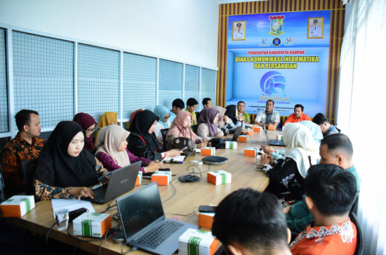 Staf Ahli Bupati Kampar Zamzami Hasan Buka Sosialisasi Permendagri Nomor 2 tahun 2026