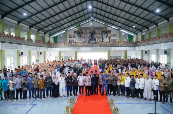 Komit Terhadap Kemajuan Ponpes, Bupati Kampar Susun Naskah Akademik Kabupaten Santri