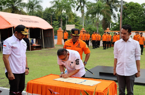 Latihan Bersama, Bupati Kampar ; Sangat Penting Kolaborasi dan Sinergi Satpol Kampar, BPBD dan Damkar dalam Penyelamatan. 