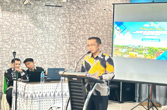 Bupati Kampar Diwakili Kadis DPMPTSP Refizal Buka Bimtek Implementasi Perizinan Berusaha Berbasis Risiko bagi Pelaku Usaha