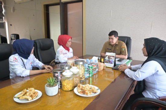 Sekda Kampar Terima Audiensi PMI Kabupaten Kampar, Bahas Penguatan Pelayanan Donor Darah